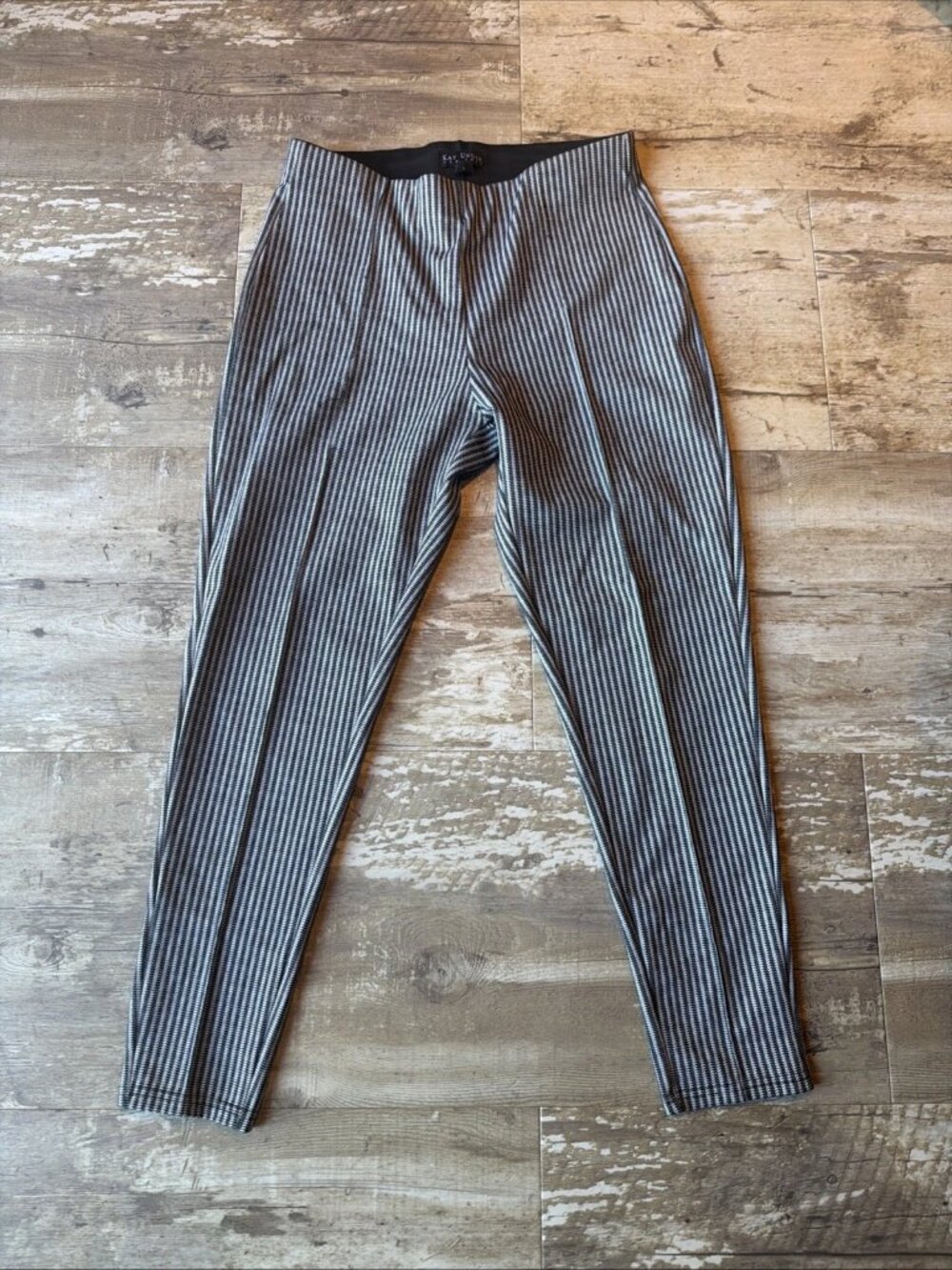 KAY UNGER Pull On Ankle Dress Pants Pinstripe Elastic Waist Women’s Large